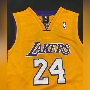 NBA Los Angeles Lakers #24 Kobe Bryant jersey size 54 (2XL)